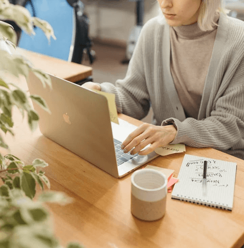 Linha Tradexia ilustração da equipa de apoio